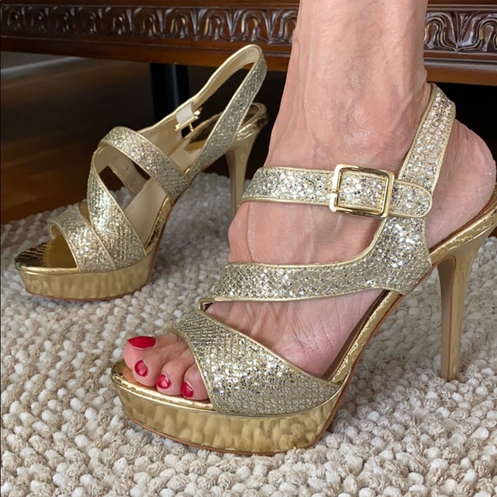 Gold platforms